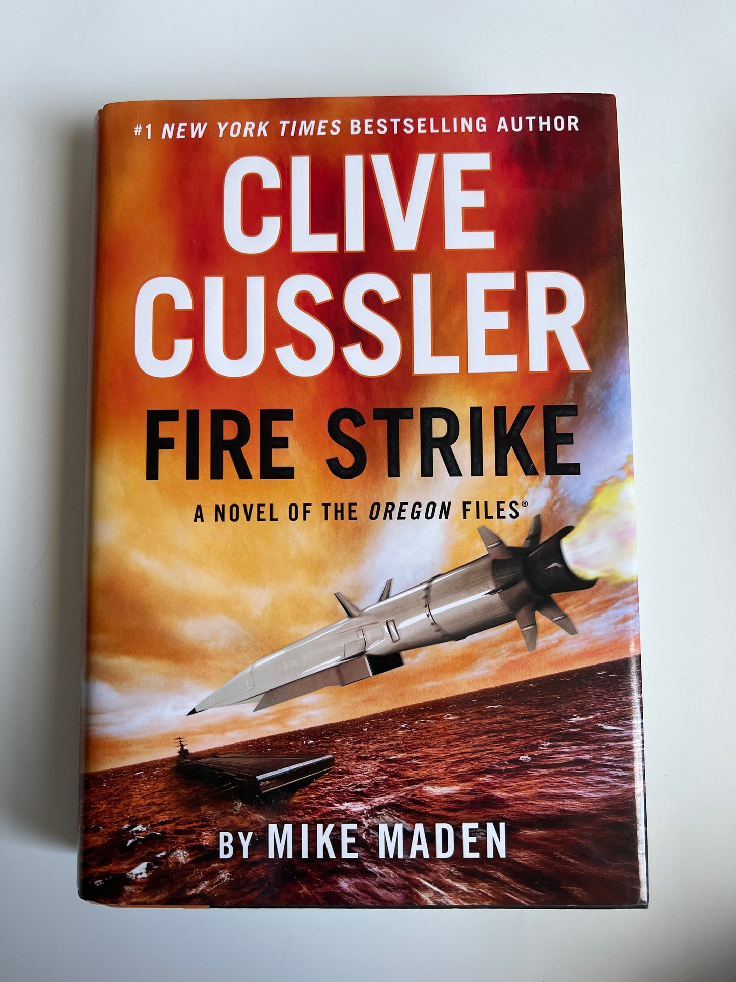 Fire Strike - Clive Cussler & Mike Maden