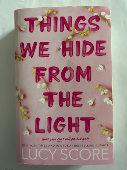 Things We Hide from the Light - Lucy Score