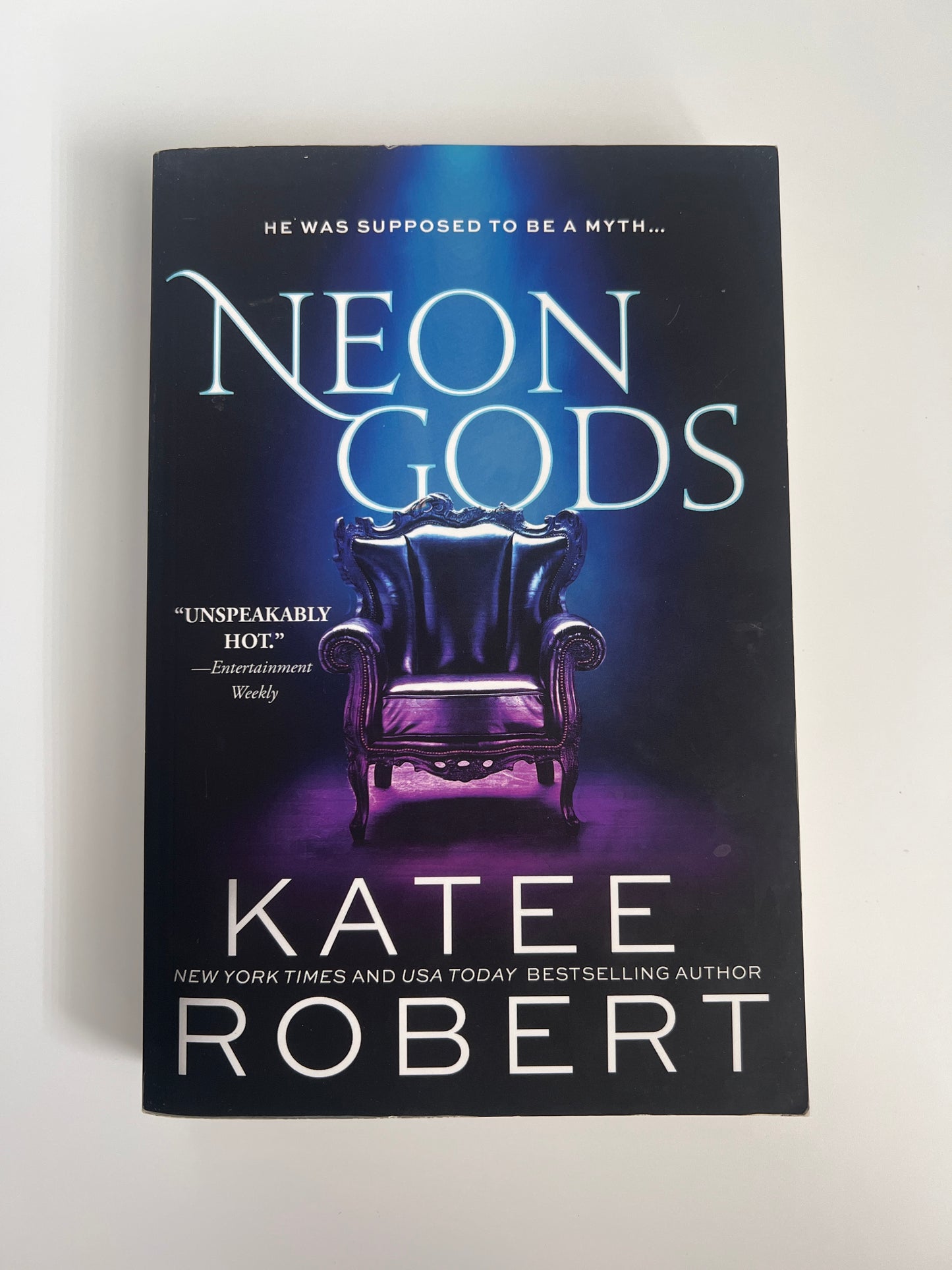 Neon Gods - Katee Robert