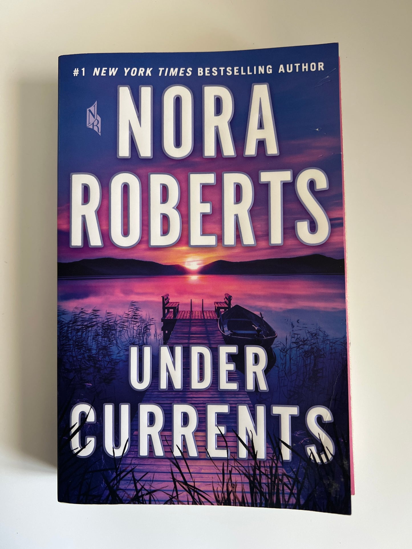 Under Currents: A Novel - Nora Roberts