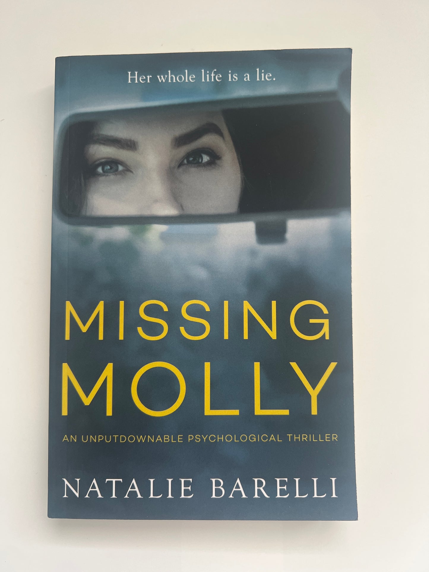 Missing Molly - Natalie Barelli
