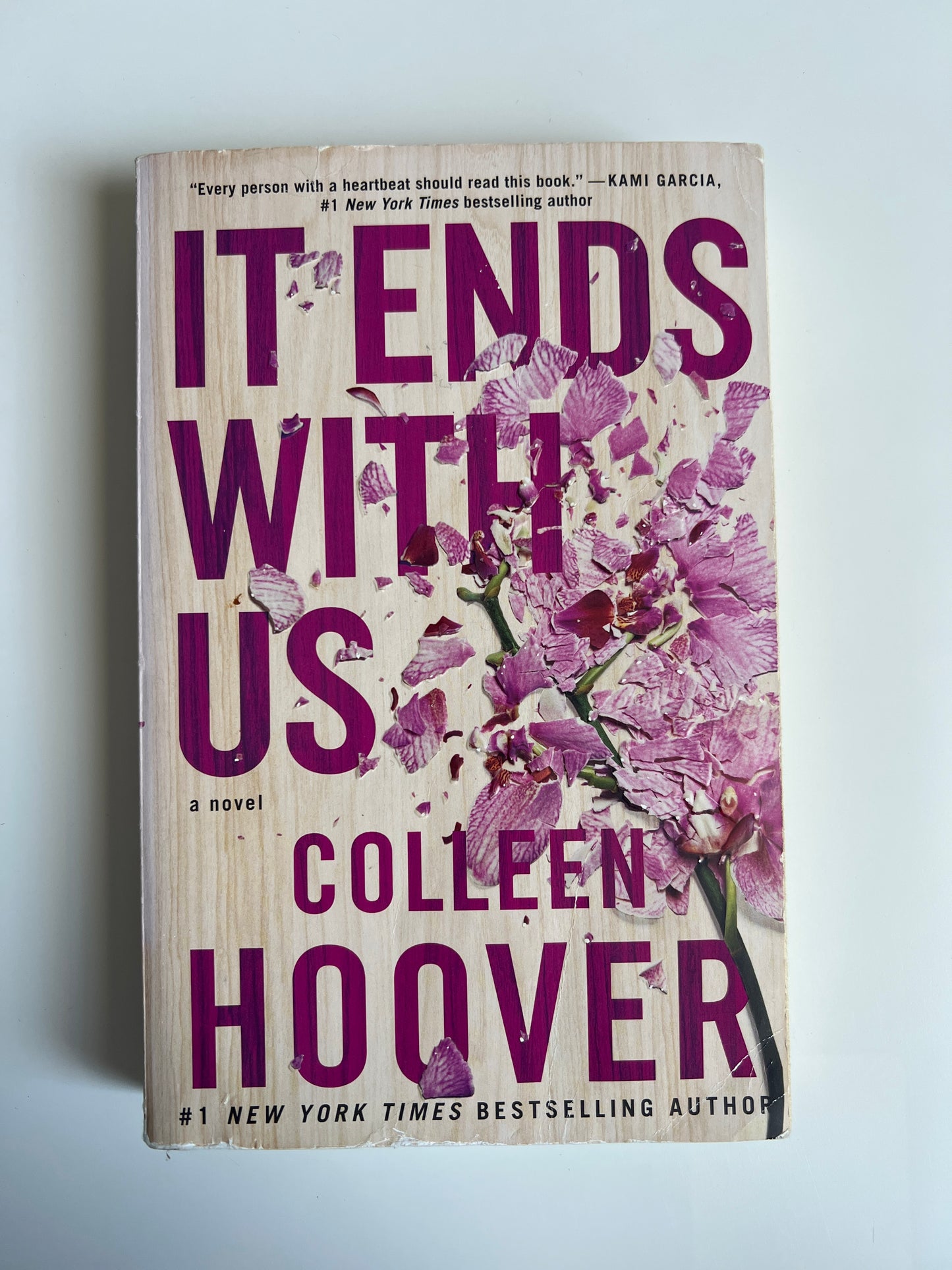 It Ends with Us: A Novel - Colleen Hoover