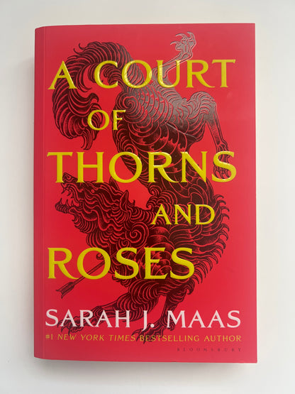 A Court of Thorns and Roses - Sarah J. Maas