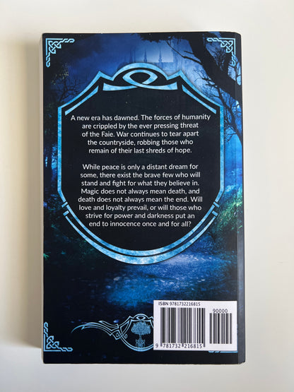 The Oaken Throne - Sara C. Roethle